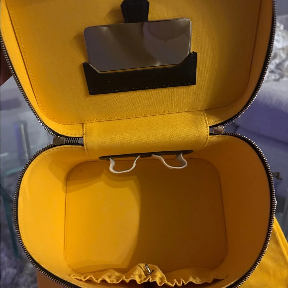 Goyard Black and Brown Monogram Case - Picture 2 of 5